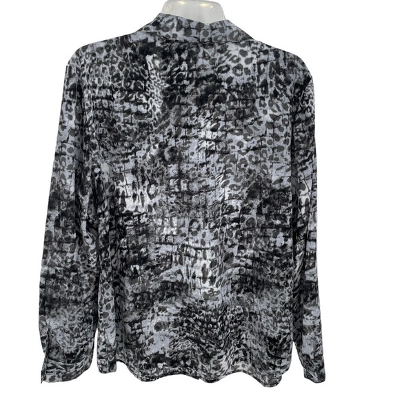 Chico’s Button Up Black/Gray Animal Print Blouse - US Sz XL/16 / Chico's Sz 3 - Picture 2 of 13